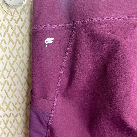 Fabletics Plum Purple Skinny Leg Mesh Peekaboo Athletic Leggings Size S - Picture 6 of 8